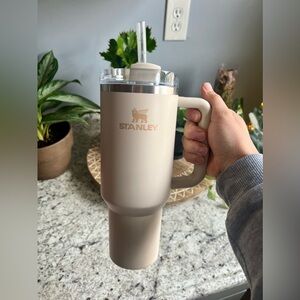 Stanley Best Beige 40 oz Tumbler